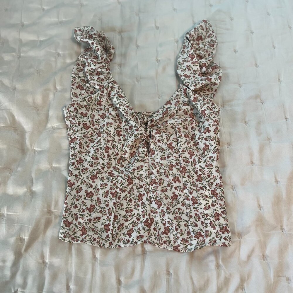 Misguided Size 6 Floral milkmaid top
